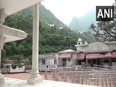 
      
      Vaishno Devi pilgrimage to resume Aug 16, 2,000 pilgrims...
      
      