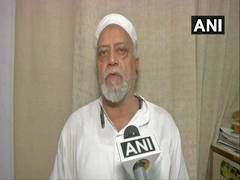 
      
      UP: Varanasi powerloom workers on strike demanding...
      
      