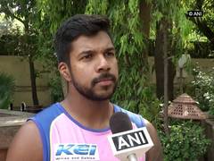 
      
      'Can get back to doing these things': Varun Aaron shows...
      
      