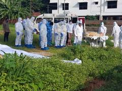 
      
      Mangaluru MLA participates in burial ceremony without PPE,...
      
      