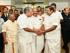 
      
      Vijayan, Palaniswami meet over interstate river water issues
      
      