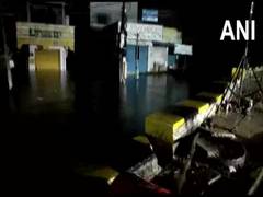
      
      Heavy rains cause waterlogging in several parts of Hyderabad
      
      