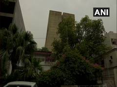
      
      Delhi witnesses light rain, thunderstorm
      
      