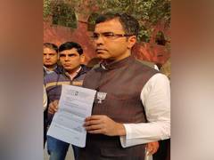 
      
      BJP MP visits school in Matiala, finds chinks in Kejriwal's claims
      
      