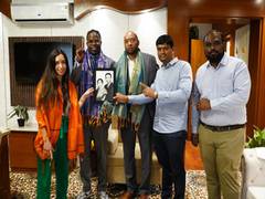 
      
      US delegation visits SGEF Office, praises India's efforts 
      
      
