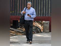 
      
      Ex-Mumbai Police Commissioner reaches ED office in auto
      
      