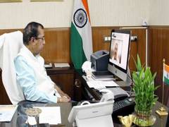 
      
      Commerce Ministry aims for  USD 400 billion merchandise...
      
      