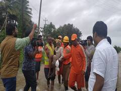 
      
      After 3 hours operation, Indian Navy rescues family of Army man
      
      