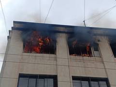 
      
      Maharashtra: Fire breaks out in residential building in Nashik
      
      