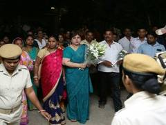 
      
      Former BJD MP P Mohapatra's daughter Sikta Pati joins BJD
      
      