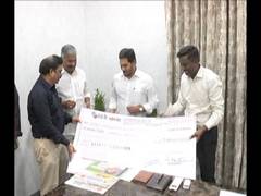 
      
      Andhra Pradesh Minister donates Rs 200 cr to combat COVID-19
      
      