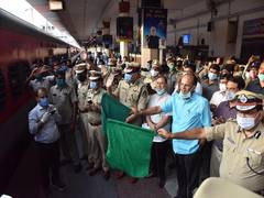 
      
      1.22 lakh migrant workers transported on trains from...
      
      