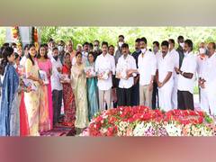 
      
      Jagan Reddy celebrates father YSR's birth anniversary, Oppn...
      
      