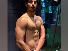 
      
      Went all out in terms of his diet: Ishaan Khatter as he...
      
      