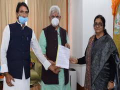 
      
      Congress's Rajni Patil submits memorandum to LG highlighting...
      
      
