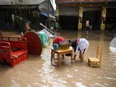 
      
      14 killed, 2,45,000 affected due to heavy rains in Sri Lanka
      
      