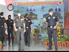 
      
      Lt Gen JS Nain visits Trinetra Brigade 
      
      