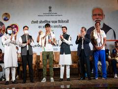 
      
      India's Olympic medallists receive hero's welcome,...
      
      