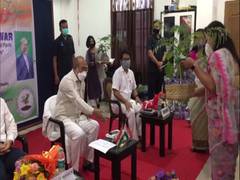 
      
      Manipur CM distributes medicinal plant saplings during launch...
      
      