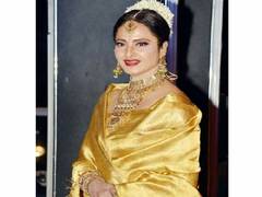 
      
      Rakesh Roshan, Kangana Ranaut  all praise for Rekha on her...
      
      