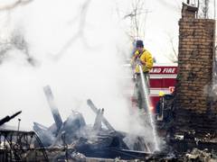 
      
      US: 3 reported missing, thousands evacuated in Colorado wildfires 
      
      