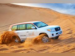 
      
      Desert Safari Dubai and Dhow cruise Marina attracts tourists...
      
      