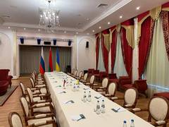 
      
      Negotiations between Russia and Ukraine begin in Belarus
      
      