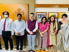 
      
      World bank sanctions USD 350 billion to Gujarat to boost health s
      
      
