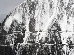 
      
      Bus carrying 26 army soldiers falls in Shyok river, 7 killed
      
      