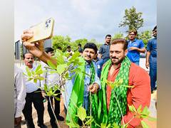 
      
      Salman Khan joins Green India Challenge
      
      