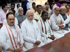 
      
      NDA's presidential candidate Droupadi Murmu files her nomination
      
      