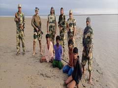 
      
      BSF arrests four Pakistani fishermen
      
      