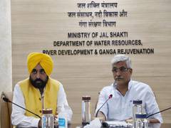 
      
      Punjab CM meets Jal Shakti Minister 
      
      