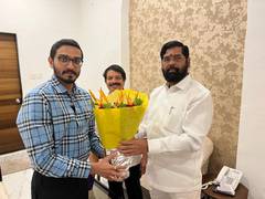 
      
      Uddhav Thackeray's nephew meets Eknath Shinde, extends support
      
      