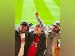 
      
      Ranveer Singh poses with Bella Hadid at English Premier League
      
      
