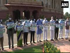 
      
      YSRCP MPs again protest in Parliament complex seeking CBI...
      
      