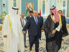 
      
      Yemen govt, separatists ink power-sharing deal
      
      