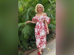 
      
      Singer Katy Perry pledges for COVID-19 relief
      
      