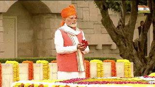 
      
      PM Modi pays tribute to Mahatma Gandhi at Rajghat on 79th I-Day
      
      