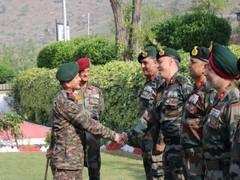 
      
      J-K: Northern Army Commander reviews security scenario
      
      