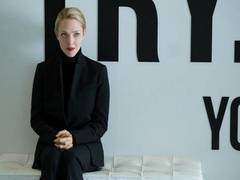 
      
      First look of Amanda Seyfried as Elizabeth Holmes in Hulu's...
      
      