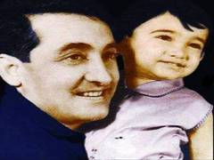 
      
      Aamir Khan remembers father Tahir Hussain on his death anniversary
      
      