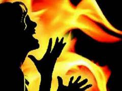 
      
      Mumbai: 60-year-old woman tries to set herself ablaze outside...
      
      
