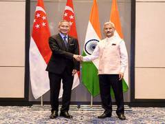 
      
      Jaishankar welcomes Singapore counterpart
      
      