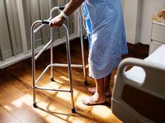 
      
      Study suggests standardised care likely to help equalise...
      
      
