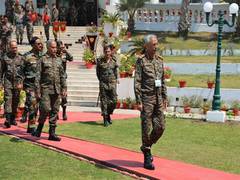 
      
      Army Chief visits Eastern Command HQ, reviews operational...
      
      