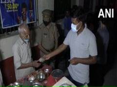 
      
      After Delhi's 'Baba Ka Dhaba', people queue up at Agra's...
      
      