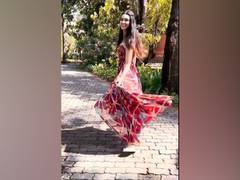 
      
      Diana Penty walks into 2021 with Michael Buble's 'Feeling Good'
      
      