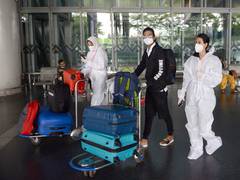 
      
      India denies e-visas to UK, Canadian nationals
      
      