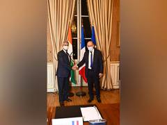
      
      Jaishankar, French counterpart discuss Afghanistan, Ukraine...
      
      